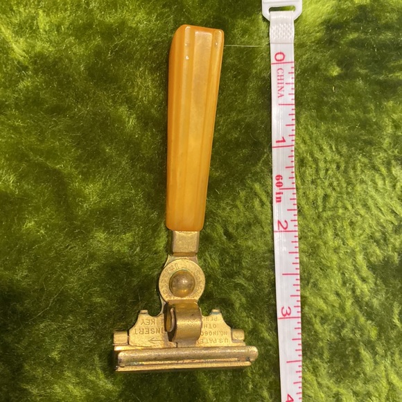 Vintage Razor - Picture 4 of 4